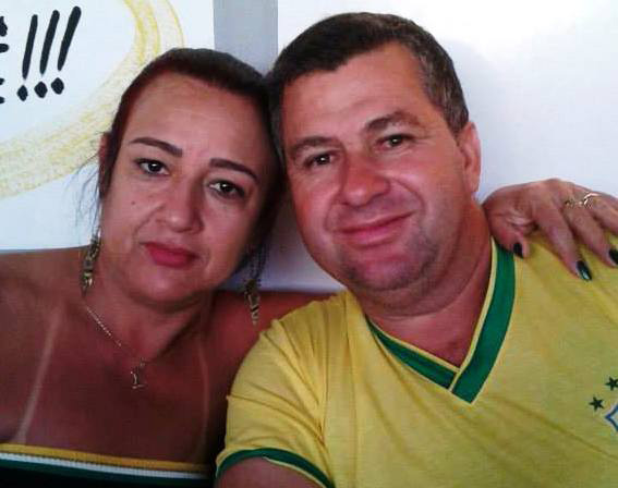 Ronaldo Andrade aniversariante do dia 29, com a esposa Cida Alves Andrade 