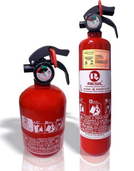 Segundo legislação, conduzir veículo sem o extintor ou com prazo de validade vencido é infração considerada grave