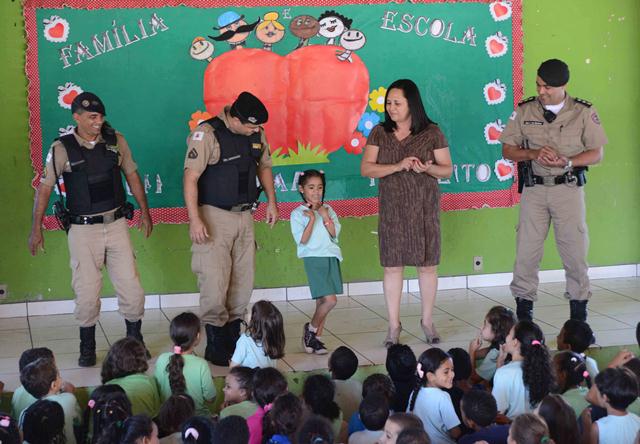 Para a PM, o programa reforça a ação do militar como parceiro conciliador da comunidade