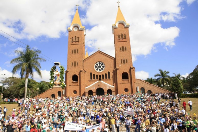 Em 2015, a festa completa 145 anos e traz o tema “Maria - Mulher do Serviço!”