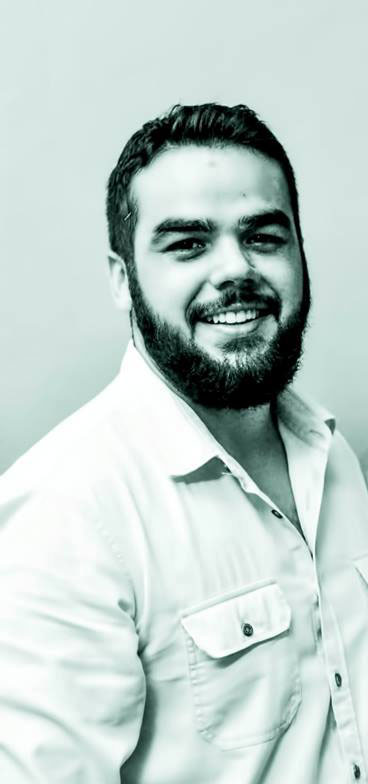 Quem também assopra velinhas amanhã é o empresário Diogo Salinas. O meu abraço e votos de feliz idade nova!