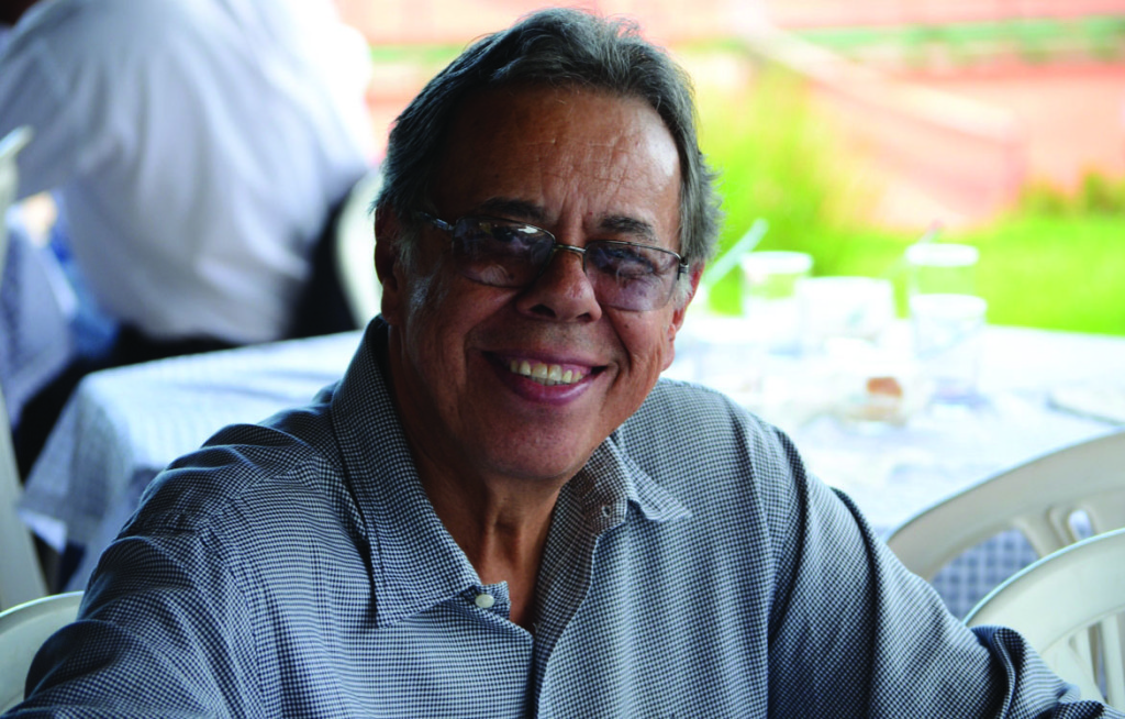 Ontem, 8, quem assoprou velinhas foi o admirável amigo Dr. Reinaldo Caetano. Em tempo, o meu abraço e votos de felicidades! (Créditos – Henrique Vieira)