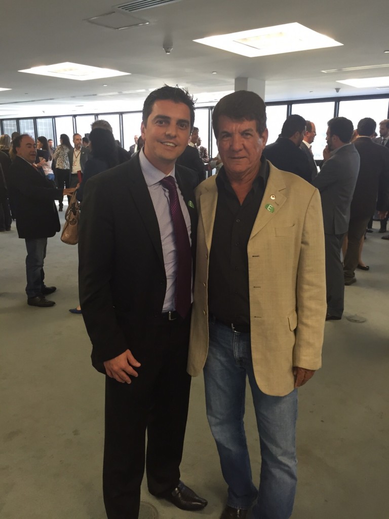 Presidente da Câmara, Giulliano Rodrigues (PTC), esteve em BH com Djalma Florêncio Diniz, proprietário da empresa responsável pelas obras da LMG-748