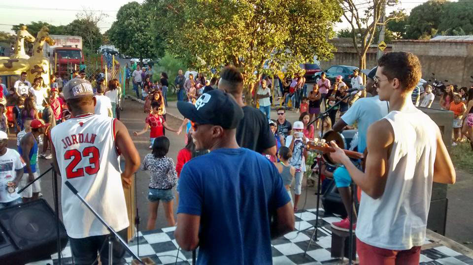 Região do bairro Brasília recebe atividades do projeto promovido pela CUFA - Araguari