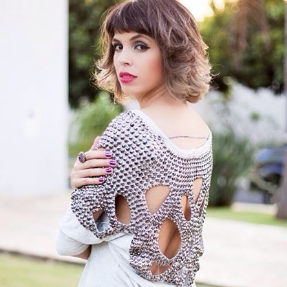 A blogueira Arielle Domini.