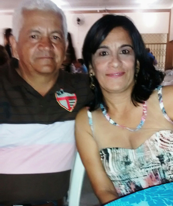 Adelina Duarte de Carvalho Souza aniversariante do dia 20  e o marido Luiz Antônio Lima de Souza, dia 24 