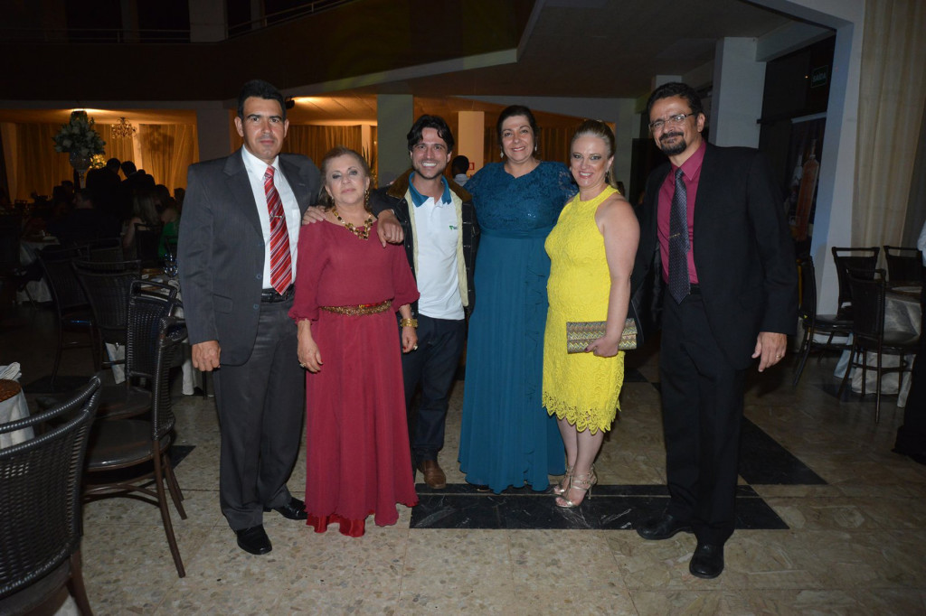 Célio Gonçalves, essa colunista, Raphael Vinicius, Cida Risse, Iara Faria e André Risse