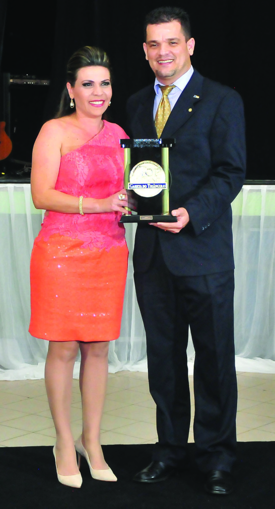 Escola Infantil: Centro Educacional Beija-Flor
