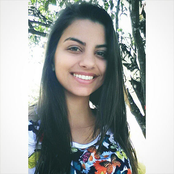Quem festejou aniversário nesta segunda-feira foi Thays Oliveira #Parabéns
