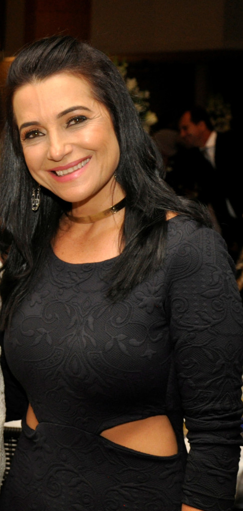 Contribuindo para o brilho do evento, a dinâmica vereadora Eunice Mendes transitou com seu charme pelo riquíssimo salão nobre do Pica Pau.