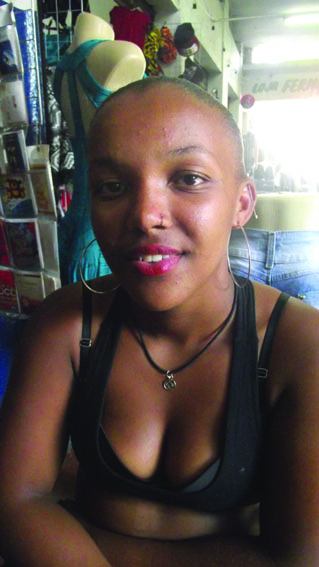 “Sou a favor de reduzir. Não vejo o trabalho deles. Moro na rua Amanhece e faz tempo que não tem asfalto.” Bruna Monielle, comerciante 