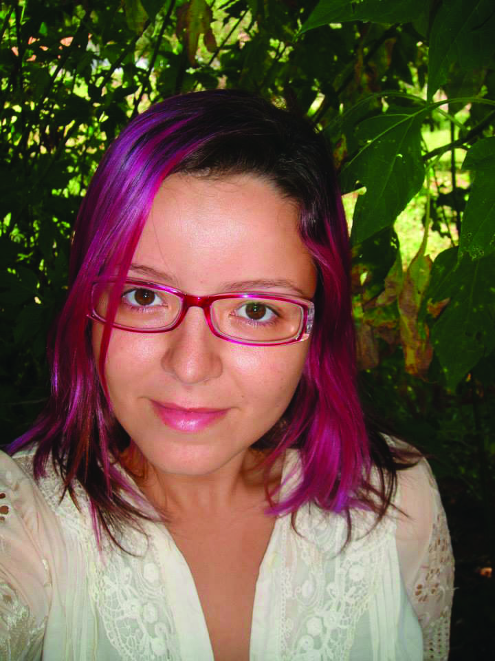 “Sou contra reduzir. Muitos dizem que eles não deveriam ganhar nada, mas penso diferente. Acho que o vereador precisa se dedicar inteiramente ao cargo e muito do que eles ganham, acabam usando para ajudar eleitores.” Carolina Oliveira Mendes, estudante