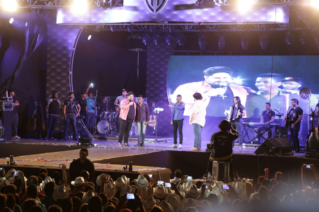 Público estimado em 15 mil pessoas marca o último dia da 48ª Exposição Agropecuária de Araguari