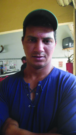 “Sou a favor. Não vejo atuação deles para merecerem esse salário.” Jonathas Borges Leal, funcionário de uma empresa de chapas 