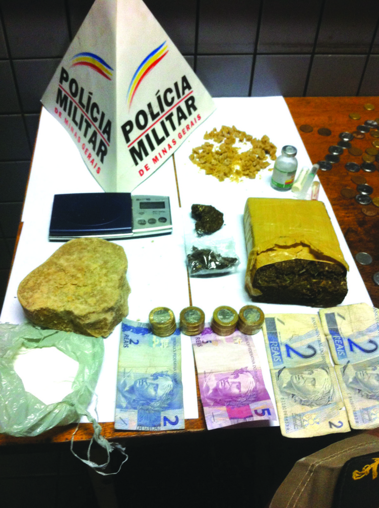 Polícia prende mulheres envolvidas na comercialização de drogas