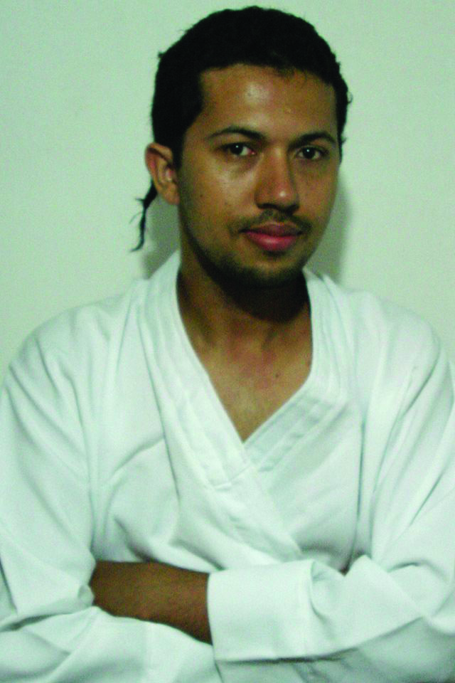 Rodrigo Oliveira Soares, 24 anos, designer gráfico - Esse ano vou utilizar o 13º para comprar presentes para meus familiares e o dinheiro que sobrar será para pagar contas.