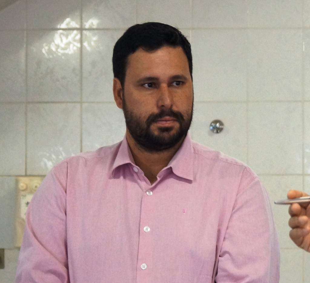 Prefeito afirma que antecipação do 13º é importante para a economia local