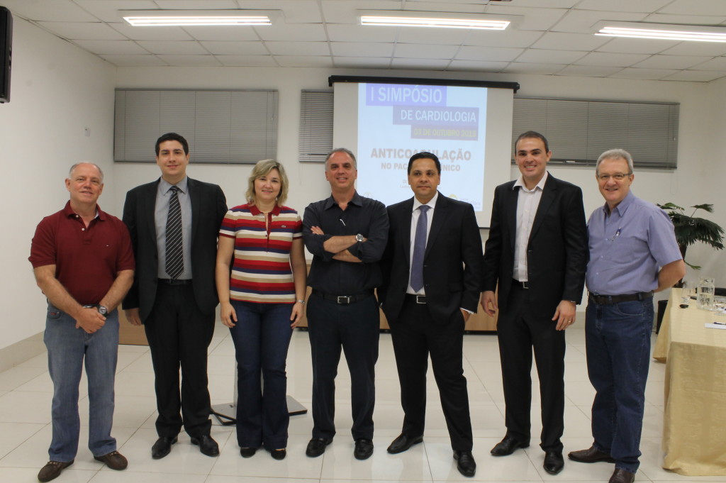 Dr. Armando Oscar de Freitas, Dr. Conrado Ceccon, Dra.Daniela Falqueto Alvim, Dr. Bruno Caramelli, Dr. Marnay Helbo, Dr. Anderson Duque e Dr. Cláudio Ceecon 