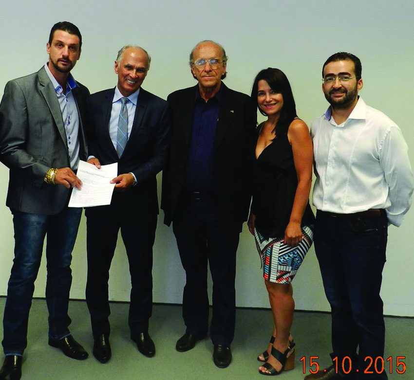 Vice-governador de Minas, Antônio Andrade, recebeu uma lista de reivindicações da comitiva de vereadores do município