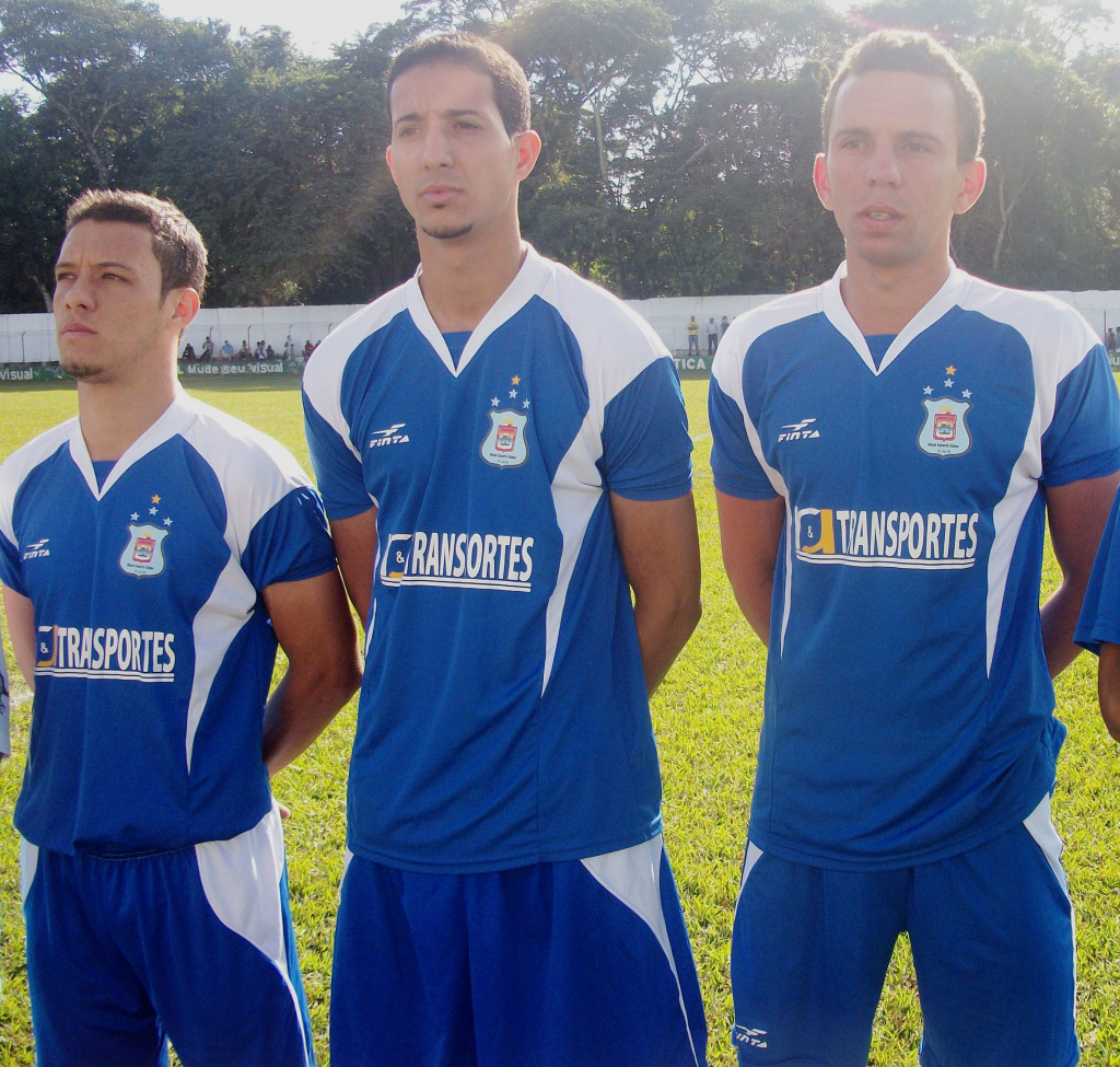 Xandinho, Maurício e Wagner, campeões pelo Mauá, em 2012