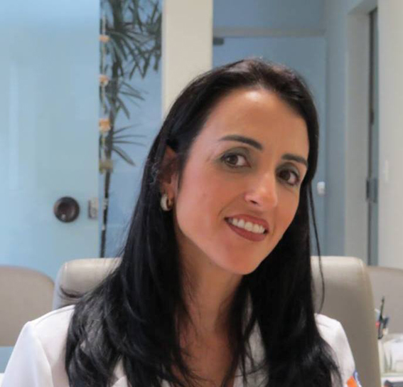 Parabéns para a querida Dra. Beatriz Carraro Arantes Fidelis, que hoje, 19, canta parabéns esbanjando muita beleza e uma eterna juventude. Vida longa!