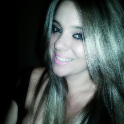 Antecipando festejos para a admirável Cecília Araújo que no domingo, 22, estreia idade nova. Que todas as graças necessárias sejam derramadas em torno desta dinâmica mulher!