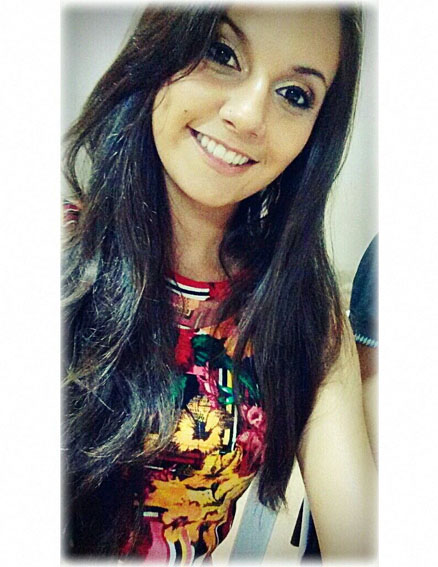 Hoje, quem troca de idade é a jovem e linda Joyce Rodrigues Alves. O meu abraço e votos de felicidades!