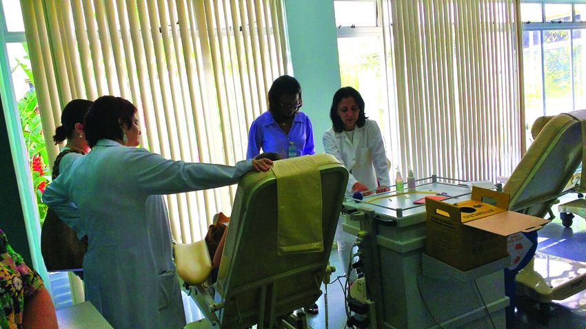 Equipe do Posto de Coleta de Sangue recebe orientações