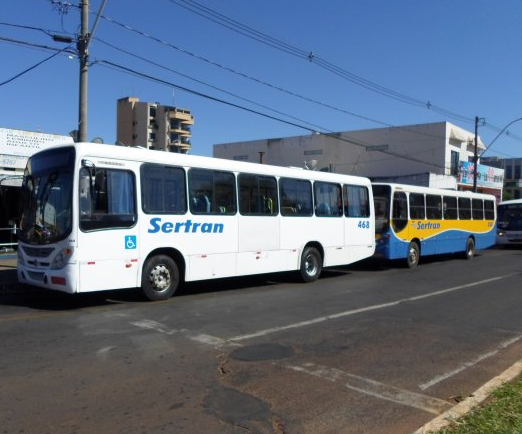 A falta de sinalização e a velocidade dos ônibus foram questionadas pela população