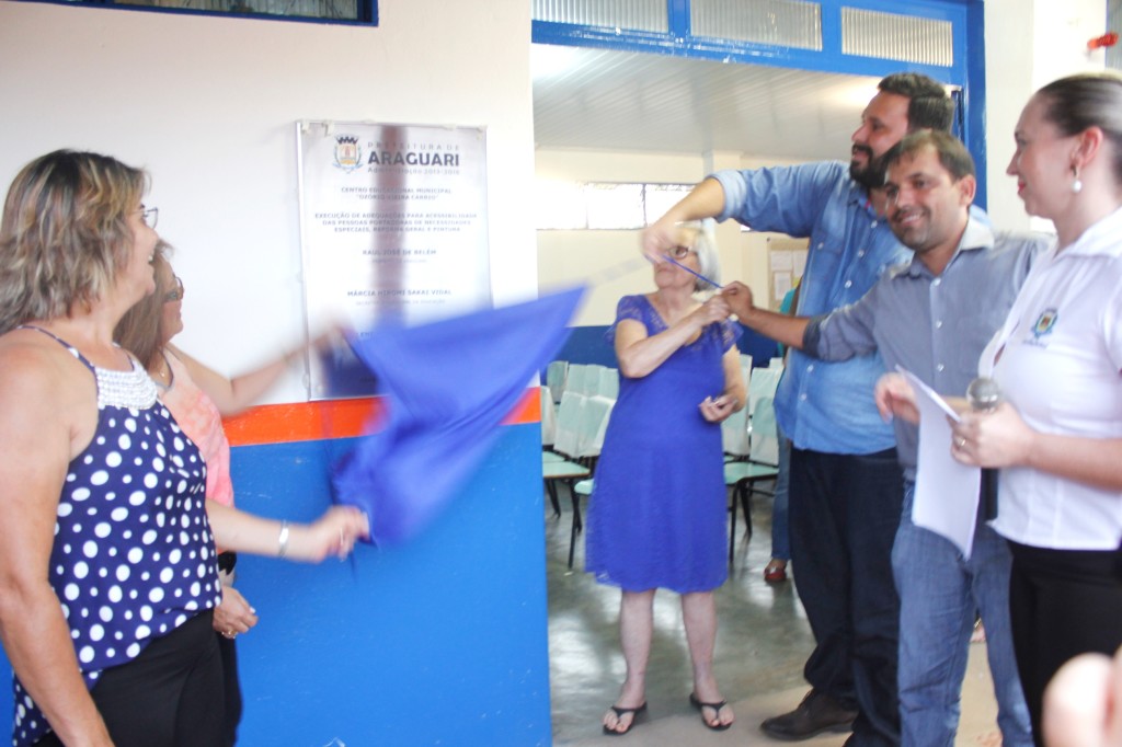 Mais uma obra do atual governo foi entregue à comunidade rural do Barracão