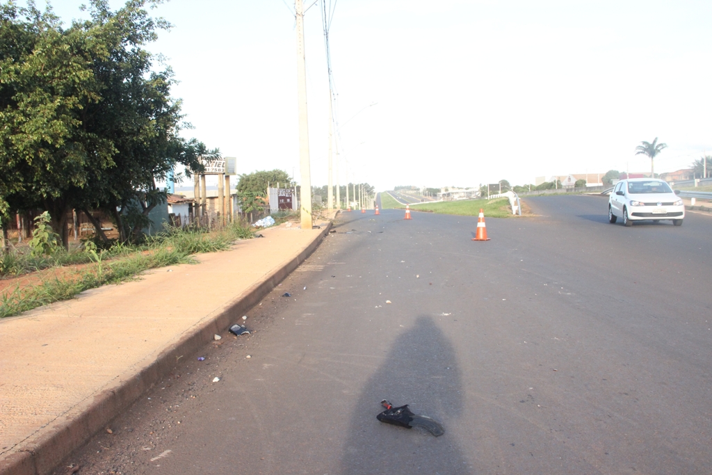 Acidente ocorreu em cruzamento da rodovia com a marginal na BR-050