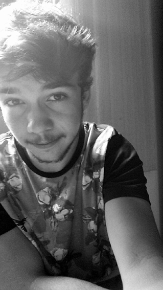 Hoje quem ganha mais um ano de experiência e festeja aniversário é o grande Gustavo Supranzetti