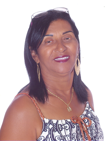 Hilda Vieira da Silva Martins aniversariante do dia 17 recebe o carinho de toda a família 