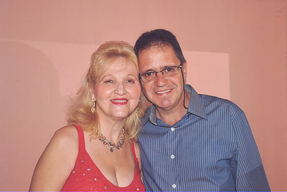 Iris Natalina aniversariante do dia 25 ao lado do esposo Danilo Sérgio 