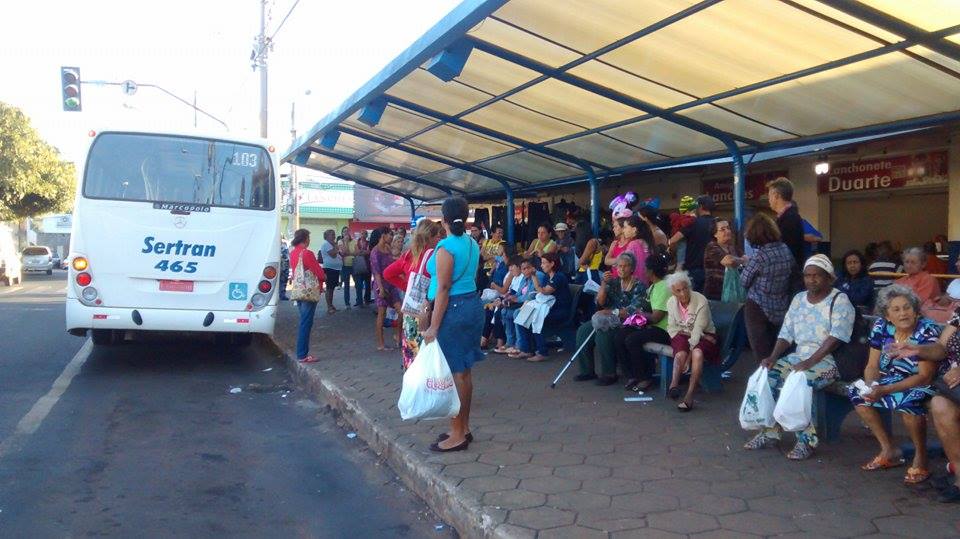 Nesta semana, serviço de transporte local correu o risco de paralisar 