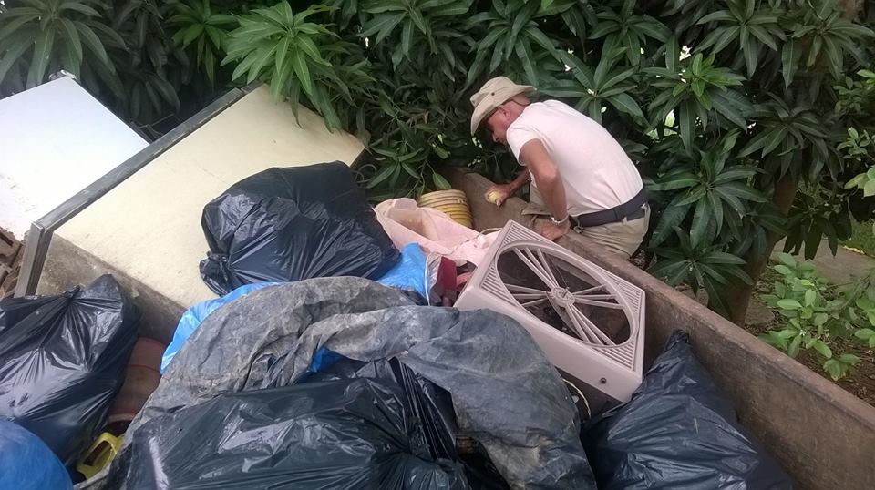 Mutirão de limpeza retira possíveis criadouros das residências no município