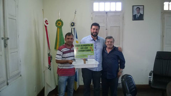 Roberto Paganini apresentou o projeto ao prefeito Raul Belém (PP) e ao vereador Paulo do Vale (PV)