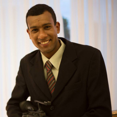 “Utilizo a rodovia pelo menos duas vezes no mês, mas acho esse aumento um absurdo, principalmente pela falta de zelo, além de precisar pagar o IPVA de veículos e não ter uma rodovia melhor para ser utilizada. Infelizmente, mesmo com a duplicação e outras obras não temos boas vias na região.” Juliano Meira