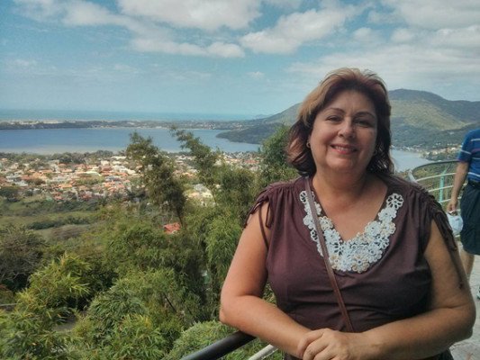 Ana Lúcia Brito da Cruz (11/1)