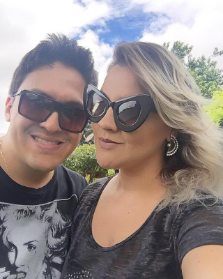 Larah Manoukian e Rhulian Marcus festejaram aniversário nesta terça-feira #ParabénsCasal