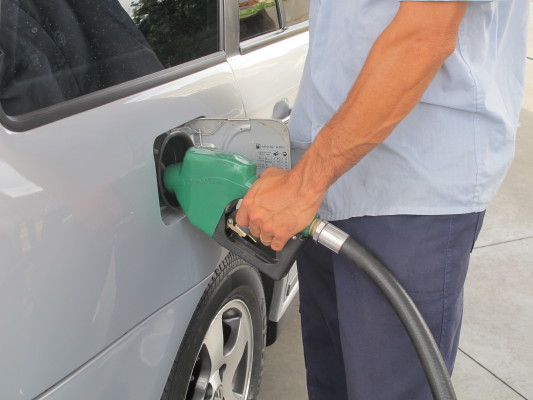 Procon fez um levantamento dos preços dos combustíveis praticados pelos estabelecimentos da cidade entre os dias 19 e 21 de janeiro