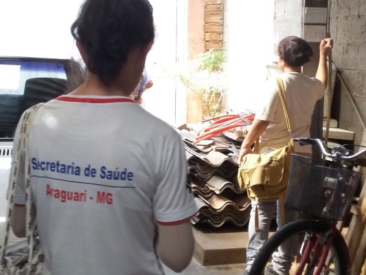Agentes de saúde irão aprender a identificar os criadouros e fazer o manejo ambiental