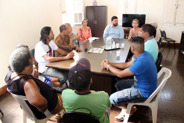 Reunião ocorreu na secretaria de Gabinete na manhã desta segunda-feira (Foto: Enivaldo Silva) 