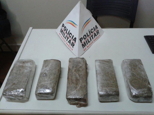 Grande quantidade de maconha apreendida no bairro Bosque