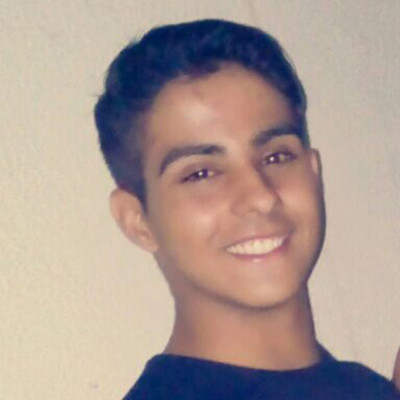 Victor Oliveira Pereira dos Santos completa hoje 18 anos, filho de Silvia Ferreira Santos e Luiz Antônio Santos 