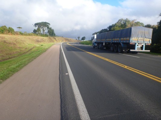 Cargas de soja chamam a atenção dos marginais nas rodovias ** Divulgação 