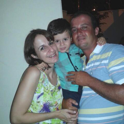 O pequeno Frederico comemora mais um ano de vida no próximo domingo, 27, acompanhado na foto por seus pais Cristiane e Francklin Ramos 