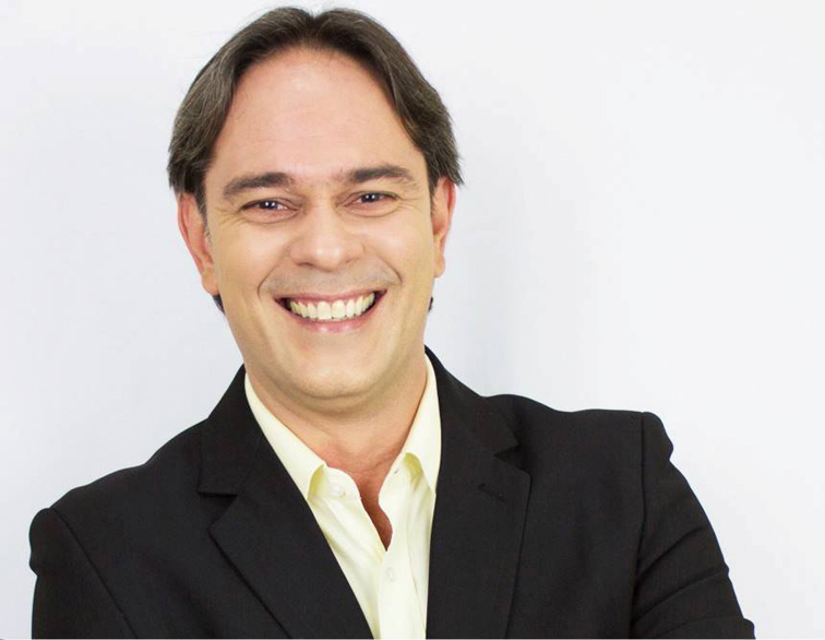 Antecipando festejos ao grande ativista e empresário Alcides Ribeiro pelo aniversário que acontece no próximo sábado, 26. Parabéns e muitas felicidades!