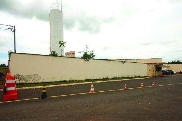 Cada dia mais cheio, Presídio de Araguari tem seu futuro incerto