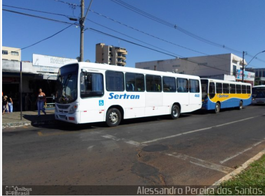 Ônibus oferecidos pela empresa apresentam defeitos e estragos